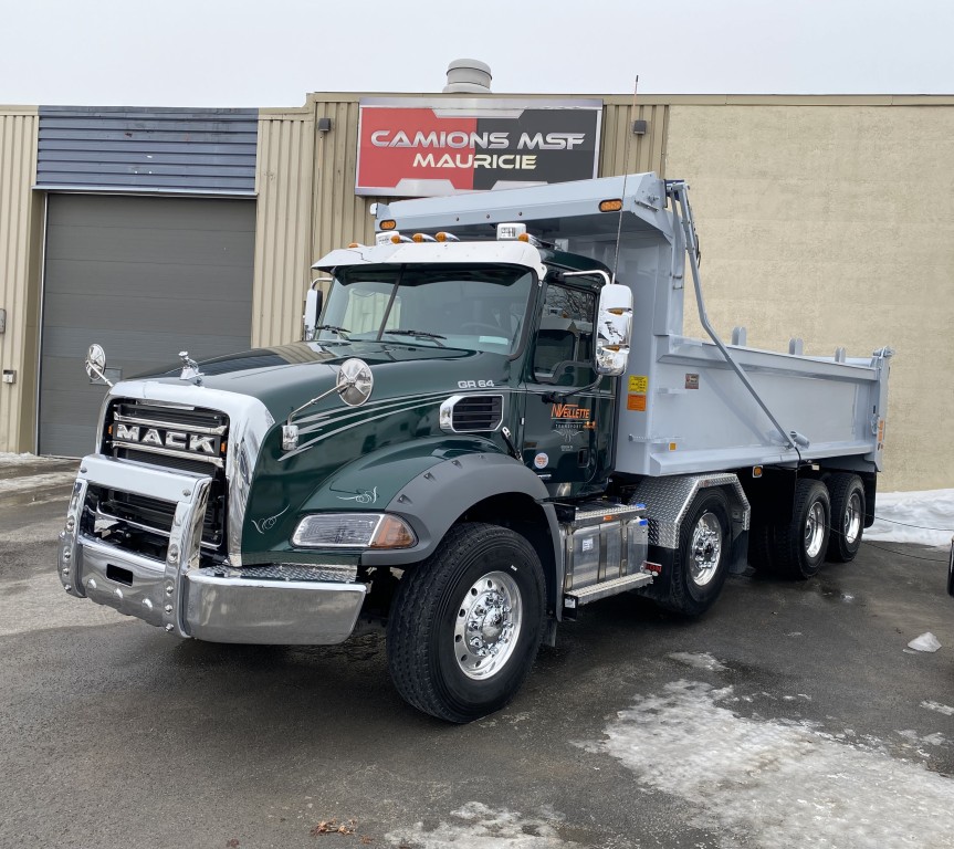 12 ROUES bien équipé... 