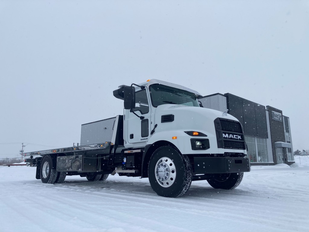 On remorque des chars...